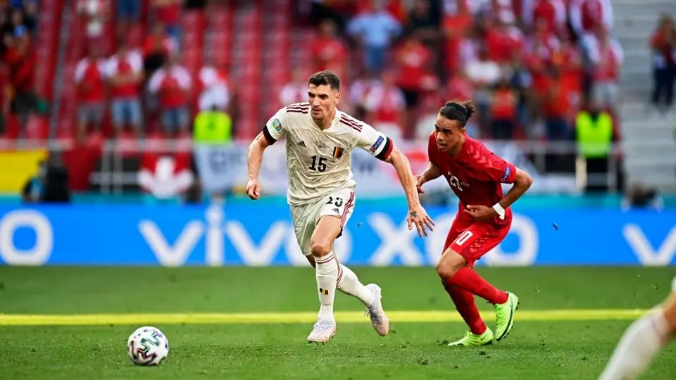 Eurocopa 2020: Meunier arremetió contra la UEFA y desaconsejó a futbolistas 'salir del closet'