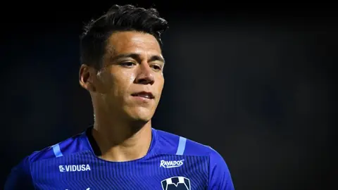 Héctor Moreno reveló el sexo de su próximo bebé