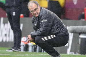 Leeds United: Marcelo Bielsa y sus jugadores dedicaron carta a aficionado con cáncer terminal