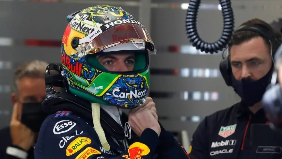 F1: Max Verstappen fue multado con 50 mil euros por tocar el auto de Hamilton
