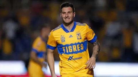 Gignac sobre Giber Becerra: 'Está a la altura de los preparadores físicos de Marsella'