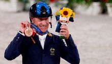 Tokio 2020: Andrew Hoy, jinete australiano, ganó medalla olímpica a los 62 años de edad