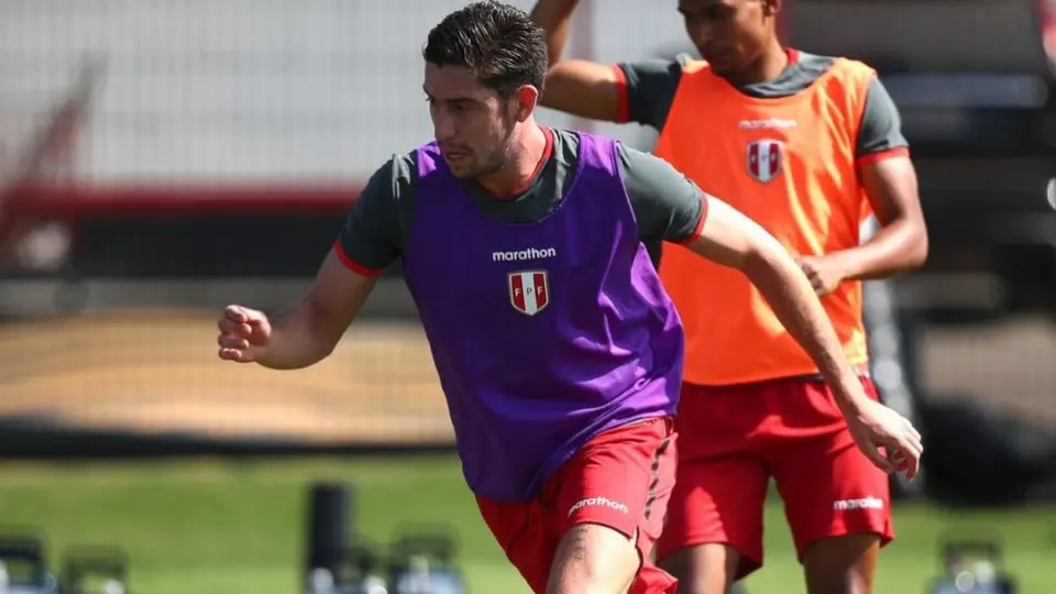 Conmebol: Santiago Ormeño, a la espera de una oportunidad con Perú ante Colombia