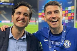 Jorginho cumplió apuesta y se rasuró tras ser Campeón de la Champions League