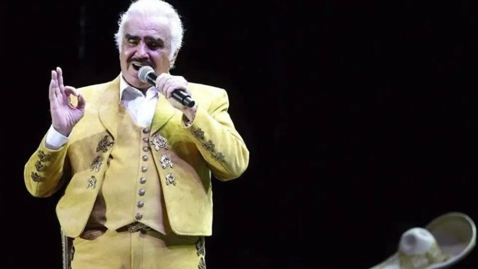 Vicente Fernández: Su estado de salud es grave, pero estable en cuanto a signos vitales