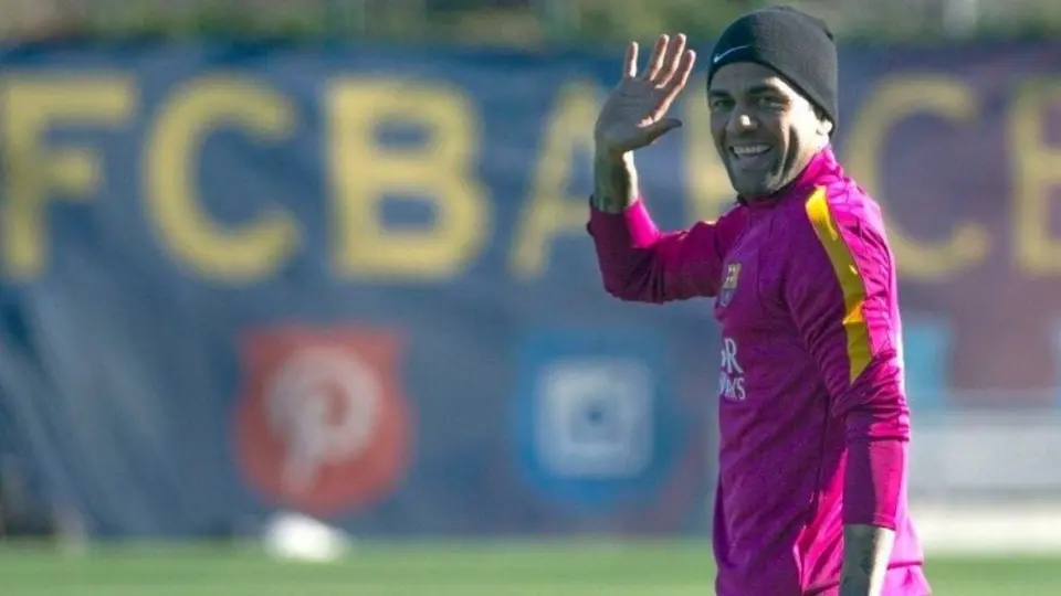 Barcelona: Dani Alves se entrenó por primera vez bajo las órdenes de Xavi Hernández