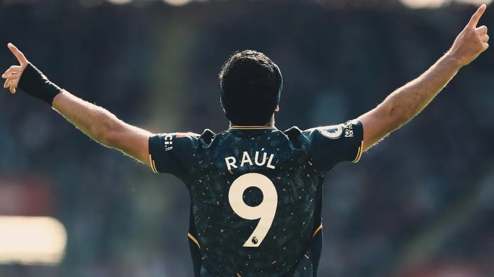 Raúl Jiménez: En el 11 de la Semana en Premier League de Alan Shearer