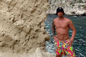 Video: Lionel Messi 'practicó' clavados en sus vacaciones