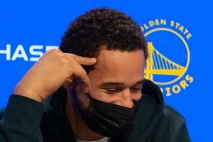 Video: Juan Toscano le llamó a su mamá tras firmar nuevo contrato con Warriors