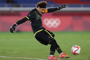 Guillermo Ochoa: 'Queremos coronar el buen torneo con una medalla'