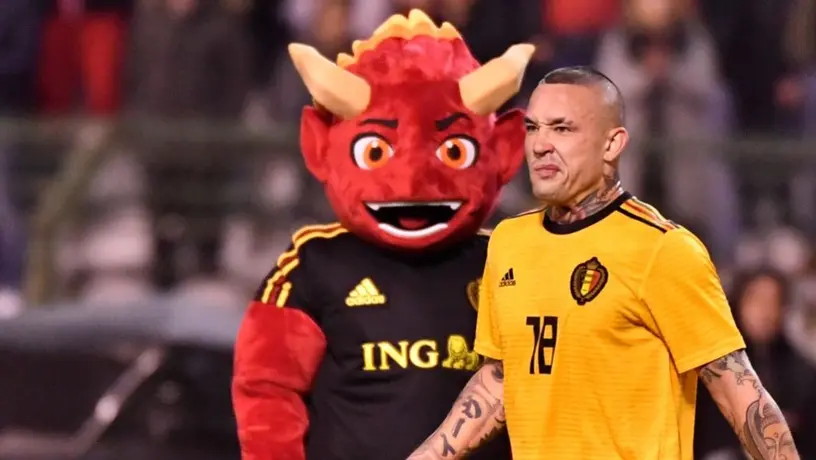 Radja Nainggolan se burló de Cristiano Ronaldo y de Pogba