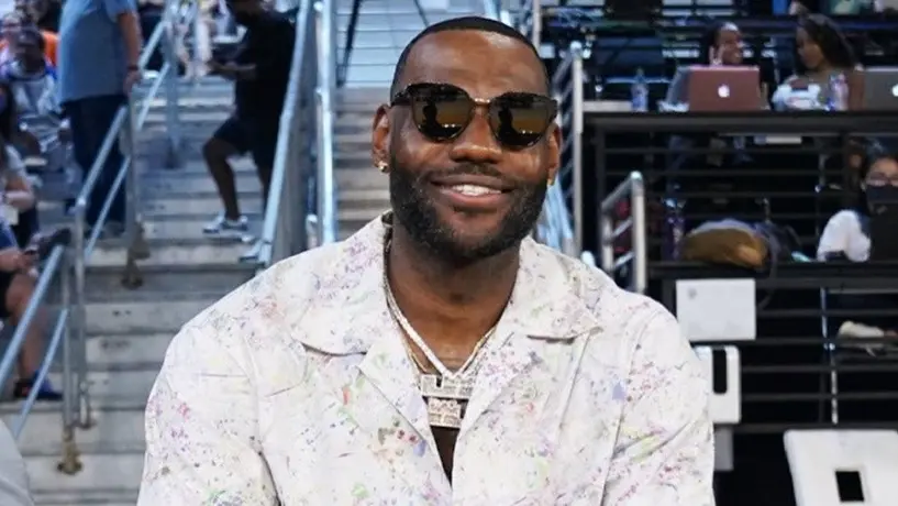 LeBron James visitó a Ozuna en su yate en Puerto Rico