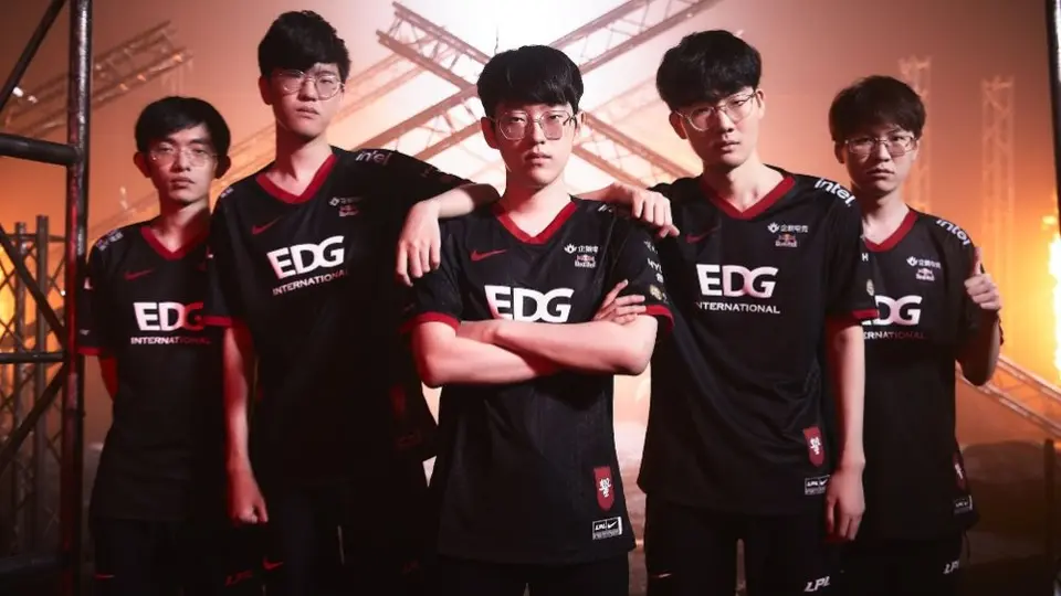 Worlds 2021: EDG, campeón del mundo en una de las sorpresas más grandes de la historia