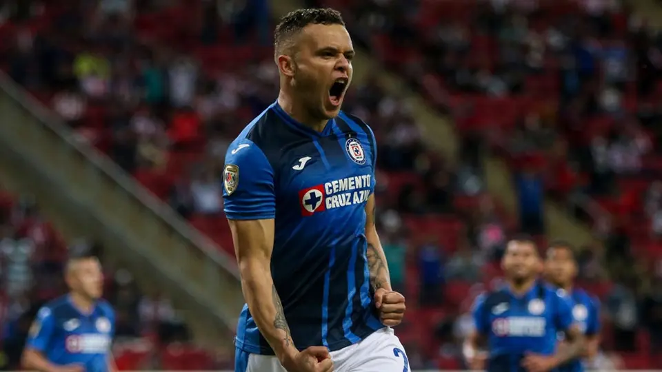 Cruz Azul: Cabecita Rodríguez puso fin a dos meses sin gol en empate ante Chivas