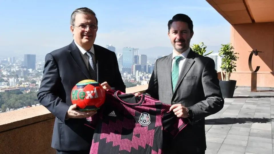 Marcelo Ebrard y Yon de Luisa se reunieron con miras en el Mundial del 2026