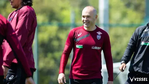 Andrés Iniesta volvió a entrenar con Vissel Kobe tras su operación