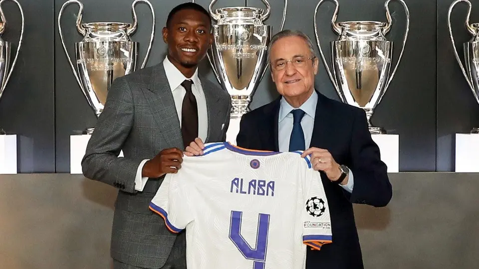 Alaba heredó el '4' de Sergio Ramos: 'No me comparo, pero representa fortaleza y liderazgo'