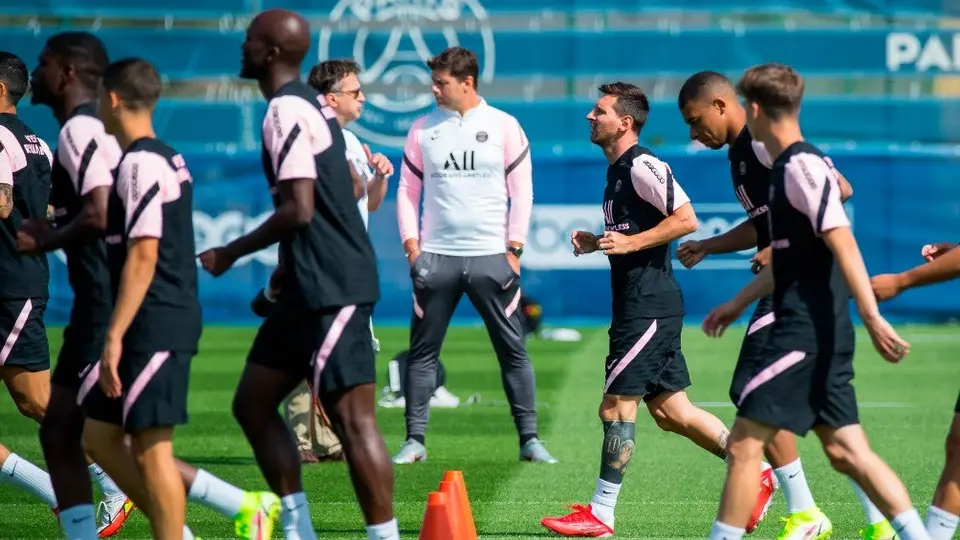 Messi: Pochettino dejó claro que no va a apresurar el debut del argentino con el PSG