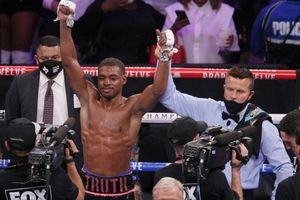 Errol Spence: Sobrevivió de milagro a accidente automovilístico para volver al ring