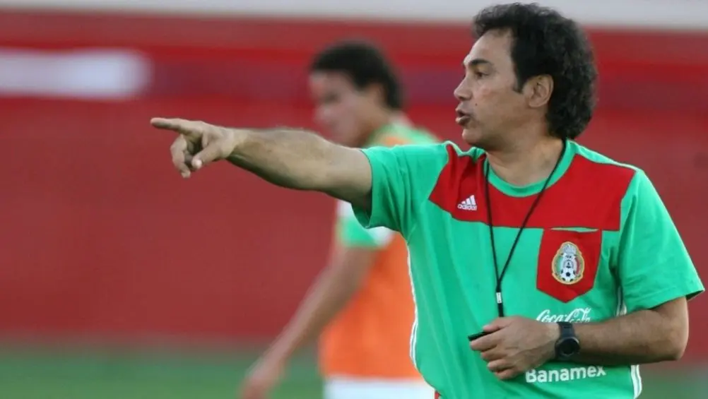 Hugo Sánchez en un entrenamiento de la Selección Mexicana | MEXSPORT