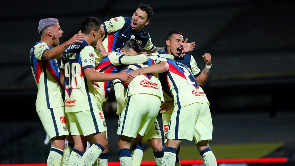 América presentó su uniforme de local para la temporada 2021/22