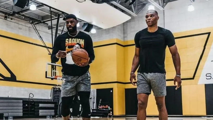 LeBron James bromeó con Russell Westbrook: 'No creo que esto funcione'