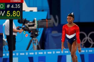 Tokio 2020: Simone Biles disputará Final olímpica de barra de equilibrios