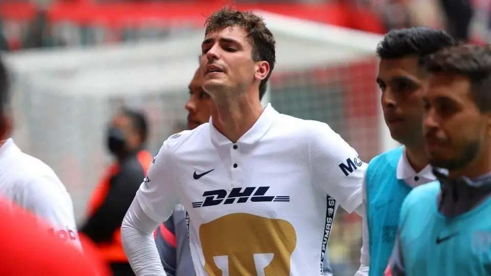 Pumas vs Chivas: ¿Quién jugará en el lugar de Dinenno?