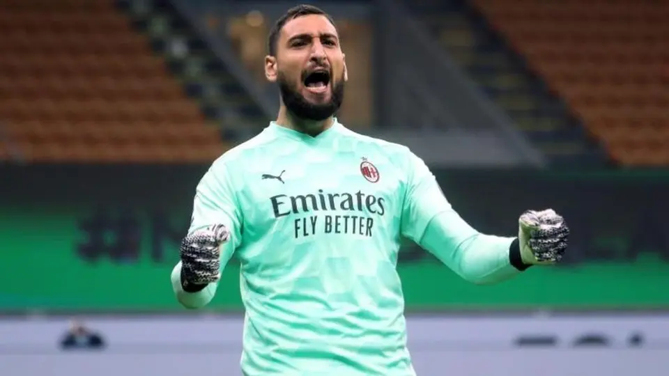 PSG: Donnarumma estaría a detalles de firmar con el equipo galo