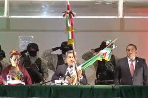 Video: Alcalde de Cuautitlán Izcalli rompió cordón de campana previo al Grito