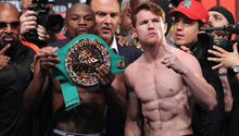 Mayweather a Canelo Álvarez: 'Yo ya me voy del boxeo, pero tú eres el que sigue en la línea'