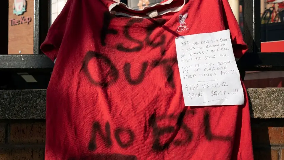 Liverpool: Afición rechaza disculpas y pide cambios tras polémica por Superliga