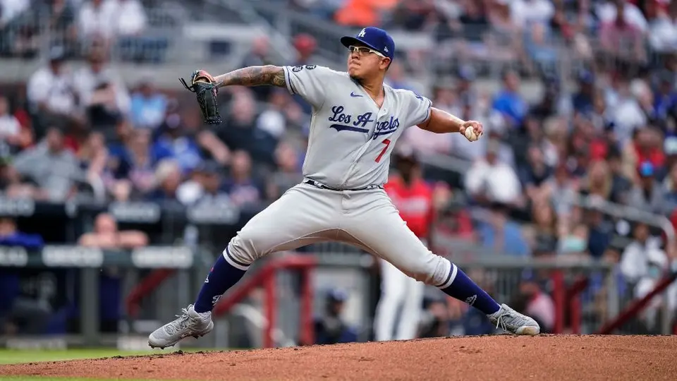 Julio Urías: Alcanzó su octavo triunfo en el 2021 en partido vs Braves