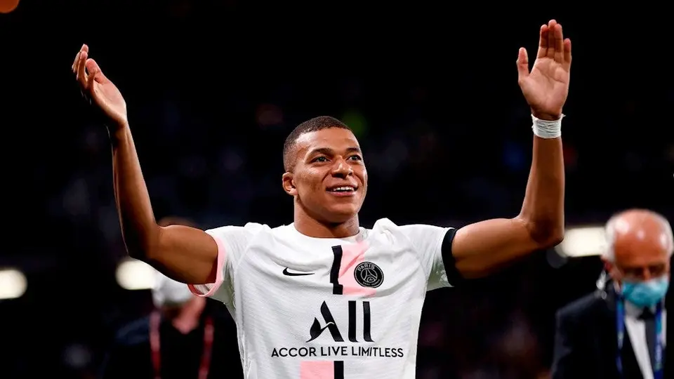 Anelka: 'Mbappé tiene que ser el jefe del PSG; Messi tiene que servirle'