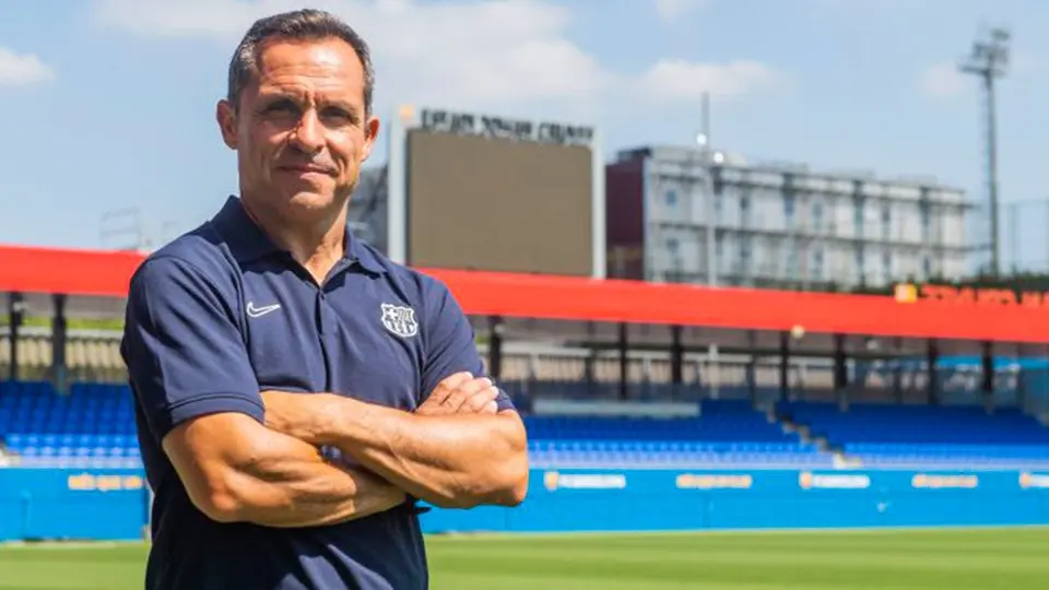 Barcelona: Sergi Barjuan es nombrado director técnico interino