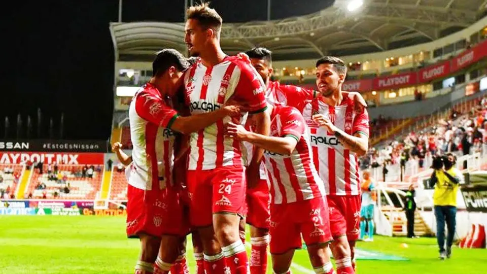 Necaxa vendió un porcentaje del equipo a grupo integrado por Özil y Eva Longoria