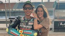 Novia de Valentino Rossi denunció abusos en el paddock: 'No es fácil trabajar así'