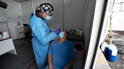 México registró 15 mil 784 nuevos casos de Covid-19; muertes sumaron mil 71