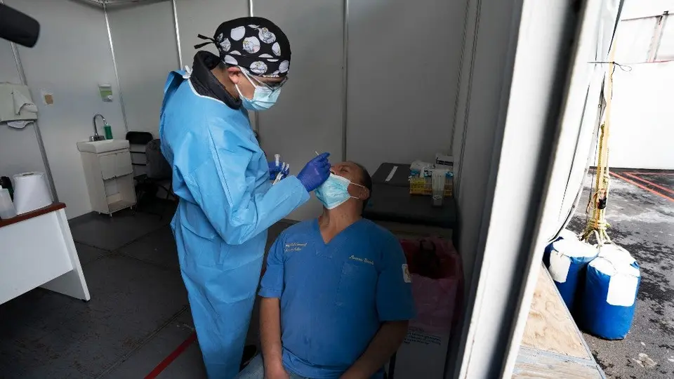 México registró 15 mil 784 nuevos casos de Covid-19; muertes sumaron mil 71