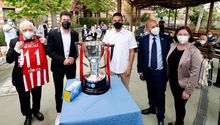 Atlético Madrid: Ofreció la copa de LaLiga a la Unidad Militar de Emergencia