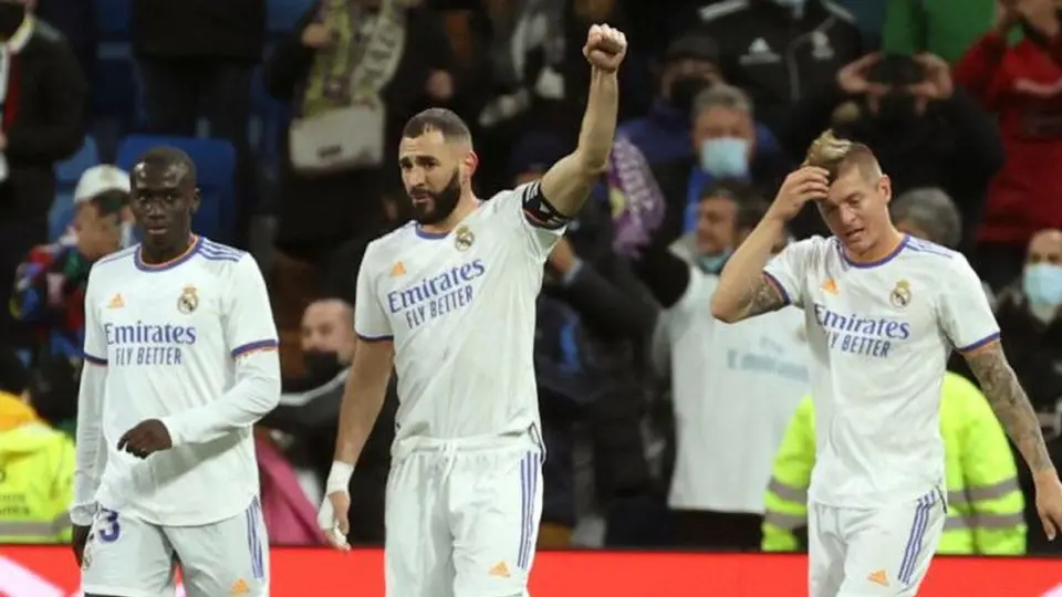 Real Madrid descartó una rotura muscular de Benzema y estará listo para el derbi