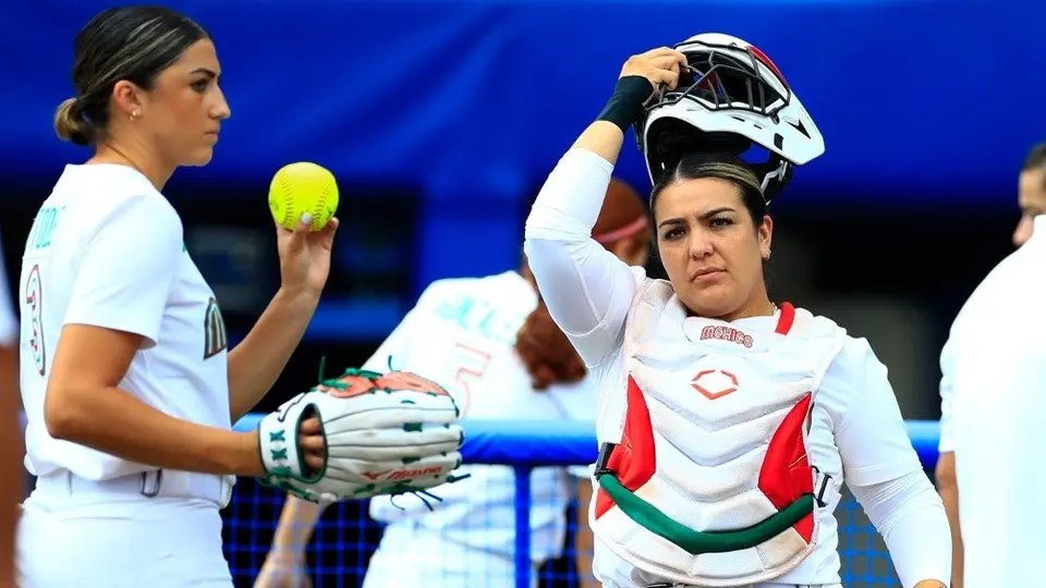 Juegos Olímpicos: Equipo de softbol mexicano se disculpó por polémica de uniformes