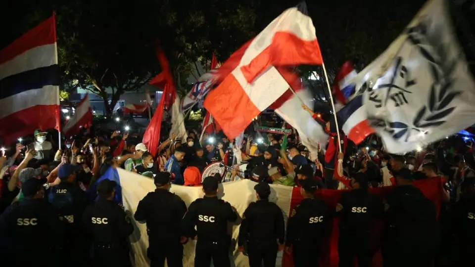 Video: Afición de Chivas le recriminó a su equipo: 'Qué se vayan todos'