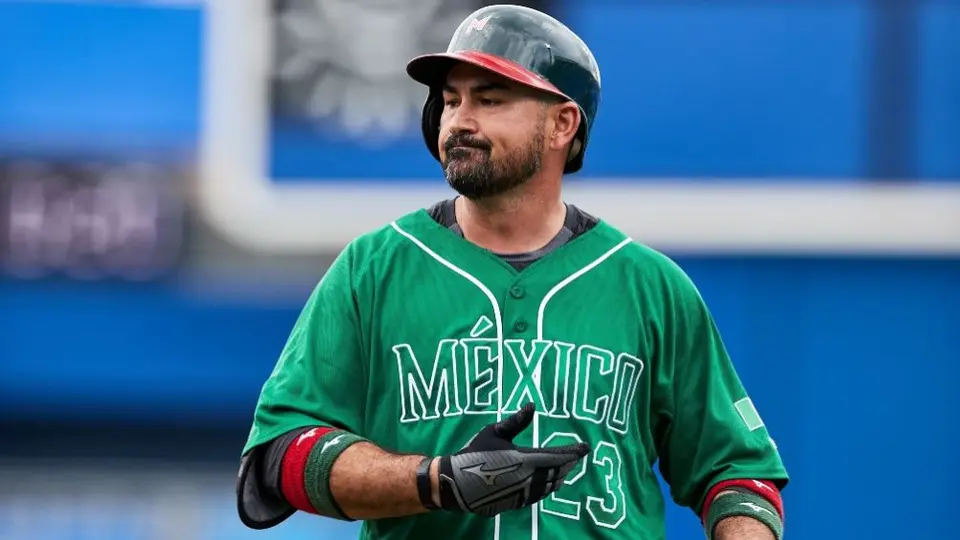 Adrián González: 'La ruta es más larga, pero podemos ir por el oro'