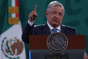 AMLO pidió permiso a Anaya para tomarse una caguama; Ricardo ya le respondió