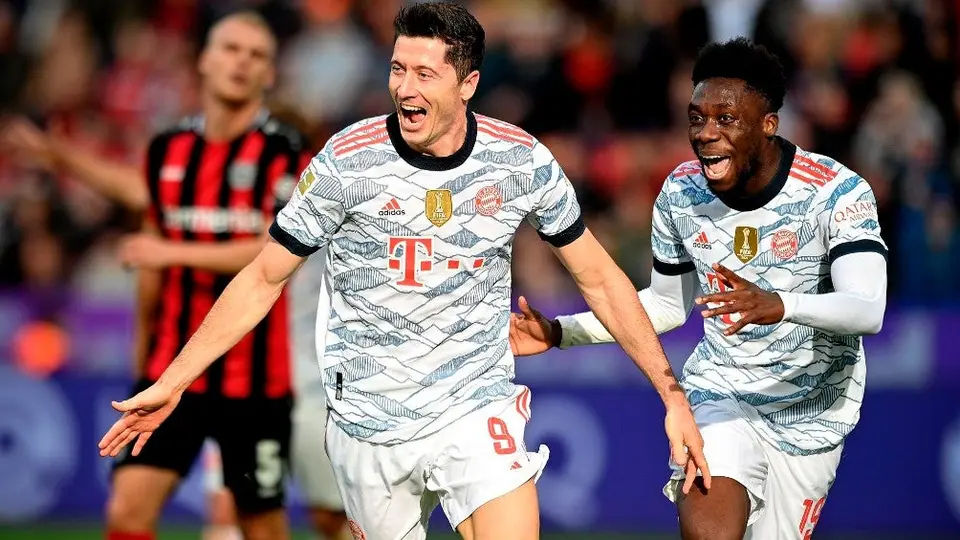 Bundesliga: Bayern destrozó al Leverkusen con dobletes de Lewandowski y Gnabry