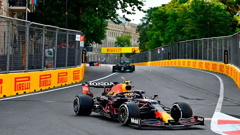 Checo Pérez ganó en el Gran Premio de Azerbaiyán tras dramático final