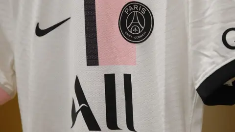 PSG: Presentó nuevo uniforme alternativo para la temporada 2021-22