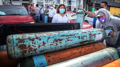 México registró 21 mil 563 nuevos casos de Covid-19; muertes sumaron 568