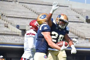 Pumas Acatlán se apoderó de CU al haber vencido a Águilas Blancas